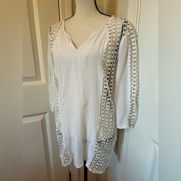 Solitaire swim White linen beach cover up - Picture 2 of 4